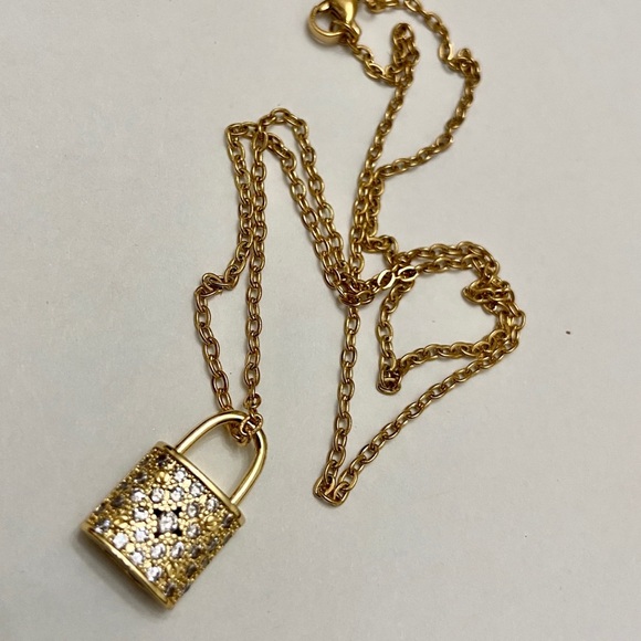 Gold Tone Elegant Padlock Charm with 18in Chain Necklace - Picture 5 of 13